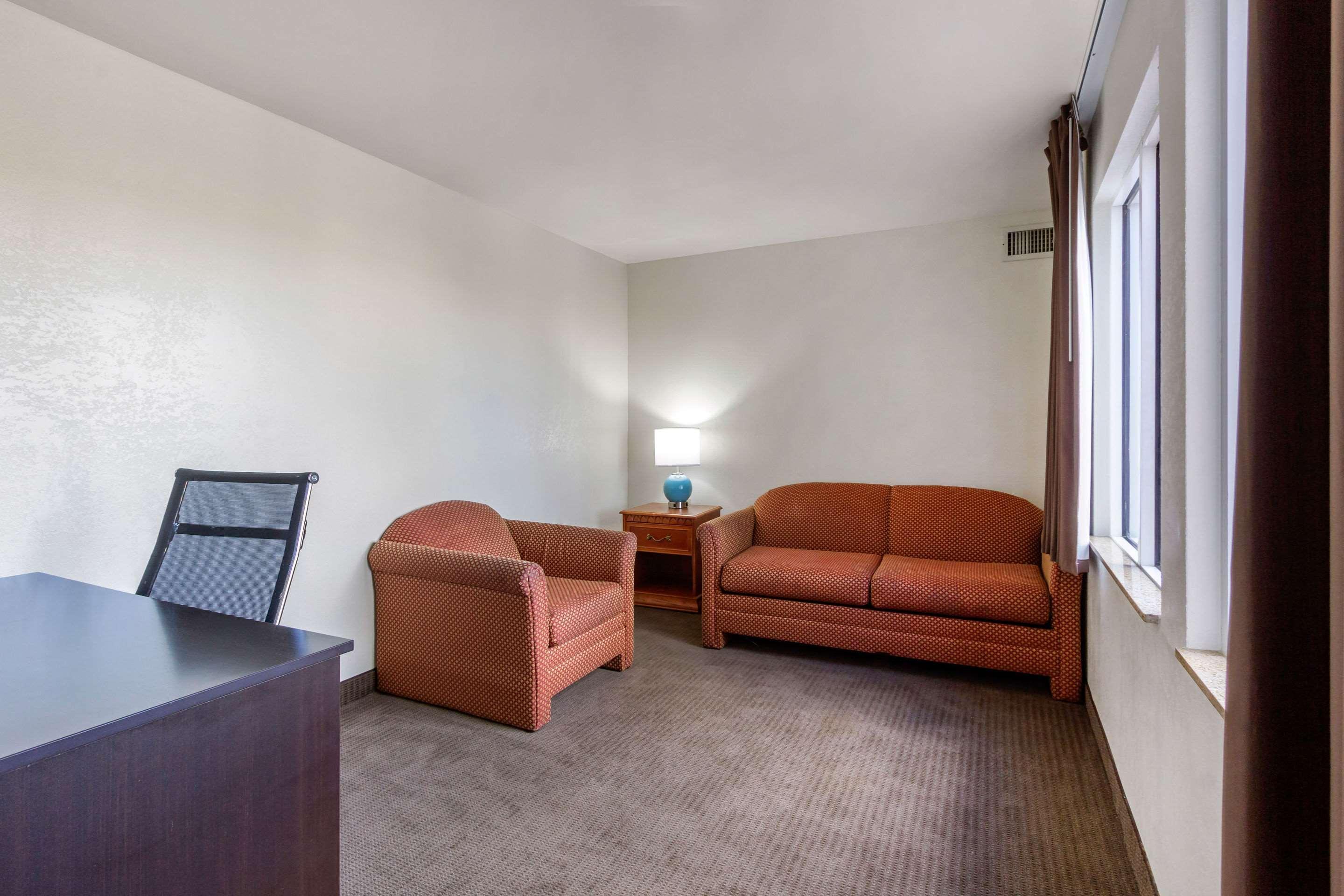 Sleep Inn near Busch Gardens - USF Temple Terrace Buitenkant foto