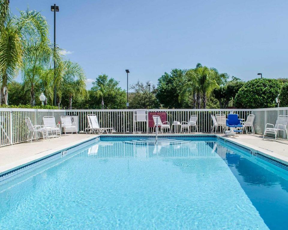 Sleep Inn near Busch Gardens - USF Temple Terrace Buitenkant foto